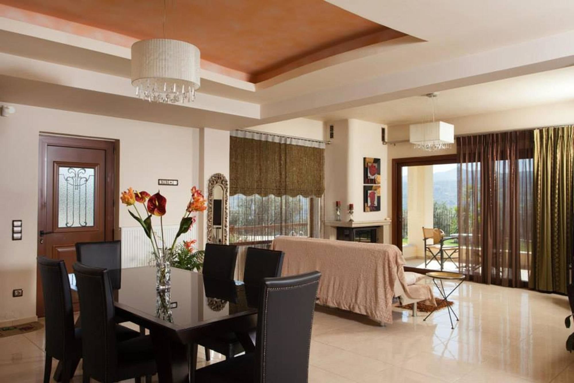 Louloudis Villa Spilion Exterior photo